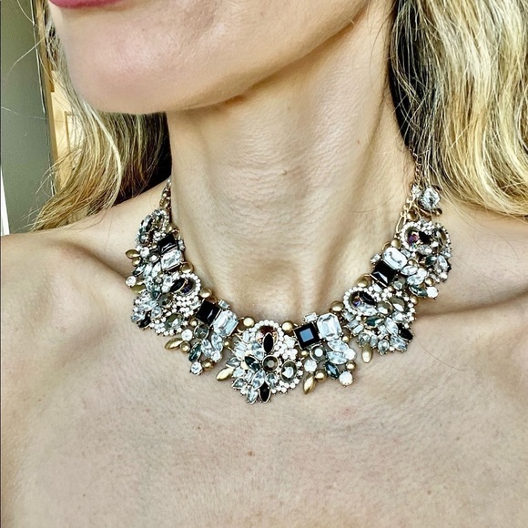 NWT Black Gold Statement Necklace With Gold White Rhinestone Fashion Jewelry - Picture 7 of 10